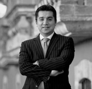 Enrique Flores-experto en oratoria y ventas 2